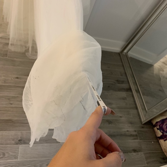 Enzoani Gretchen Dress - Picture 7 of 8